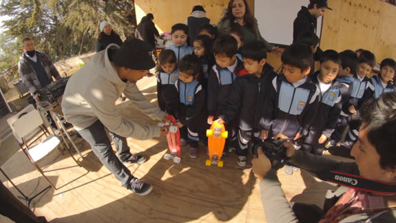 Snowboarders Give Aid To A School In Need: "Compadres - Chile"